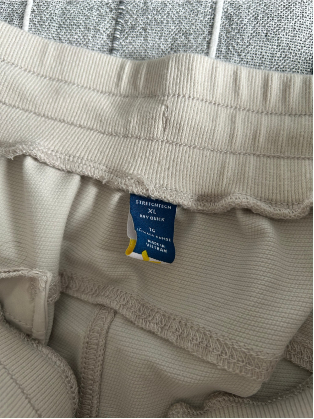 Old Navy StretchTech Joggers Beige XL - Picture 3 of 5